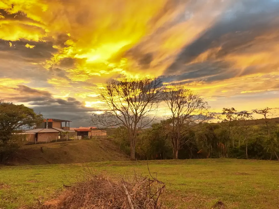 sunset at calle rosales, alajuela